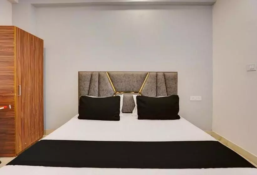 ホテル Oyo Sonu Residency