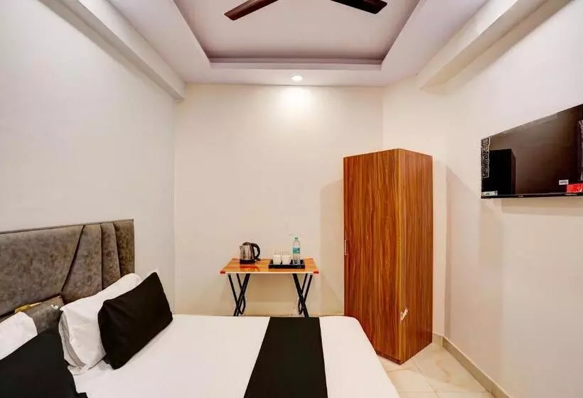 ホテル Oyo Sonu Residency