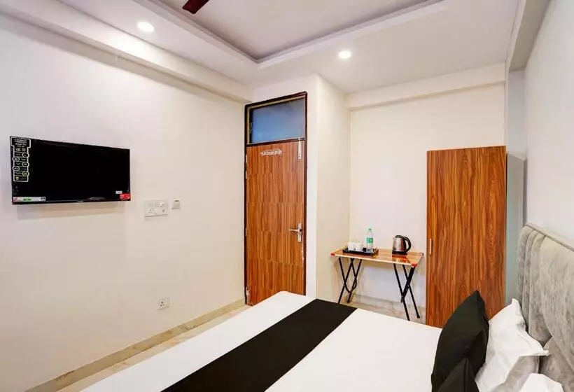 ホテル Oyo Sonu Residency