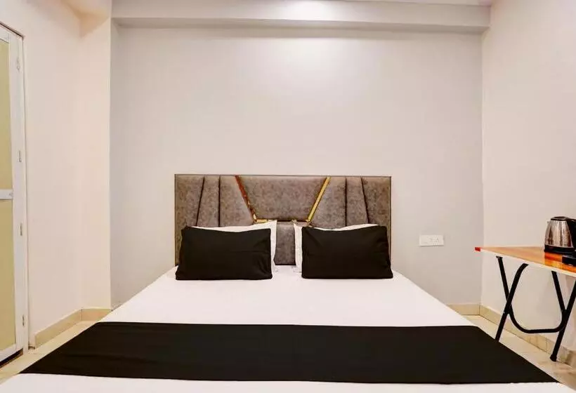 ホテル Oyo Sonu Residency