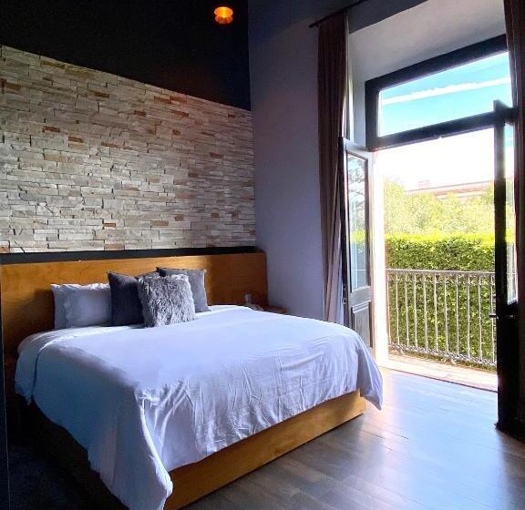 هتل Plaza D Armas