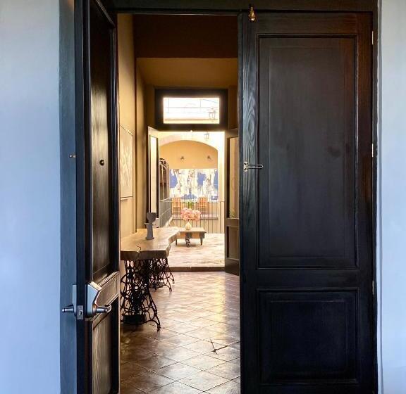 هتل Plaza D Armas