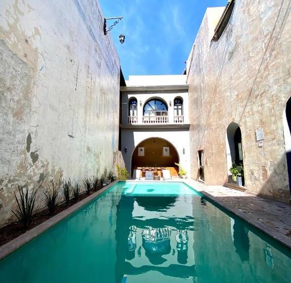 هتل Plaza D Armas