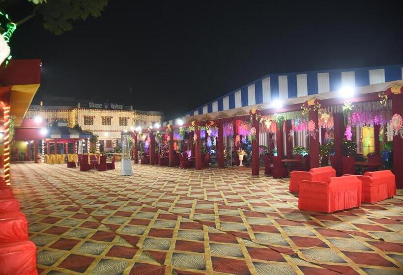 Hotel Virat Palace