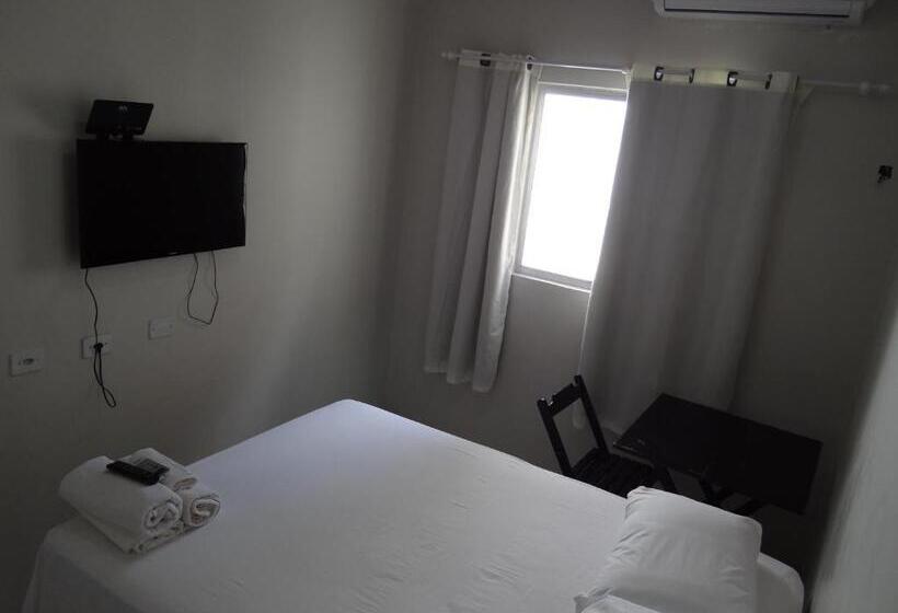 הוסטל Pousada Vó Otília