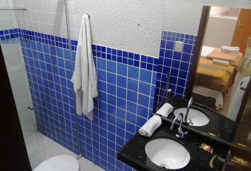 הוסטל Pousada Vó Otília