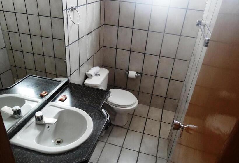 הוסטל Pousada Vó Otília