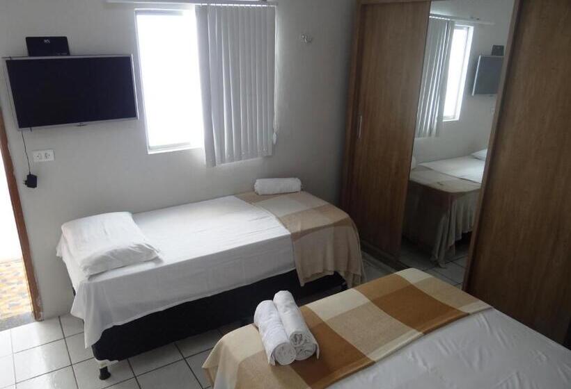 הוסטל Pousada Vó Otília