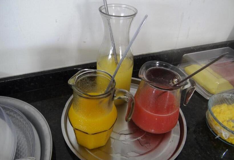 הוסטל Pousada Vó Otília