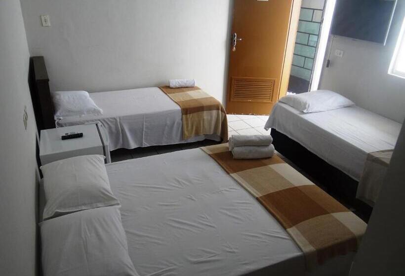 הוסטל Pousada Vó Otília