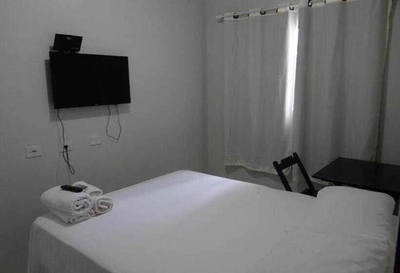 הוסטל Pousada Vó Otília