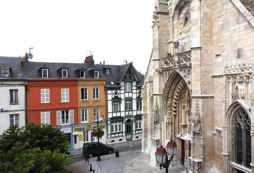 פנסיון Atelier D Art Saint Leonard