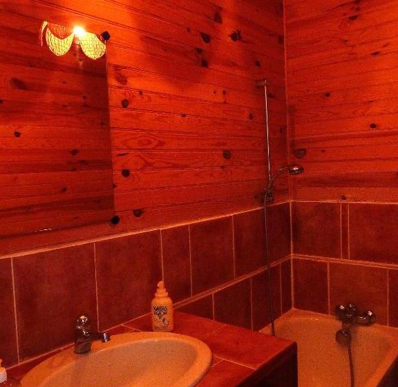 פנסיון Atelier D Art Saint Leonard