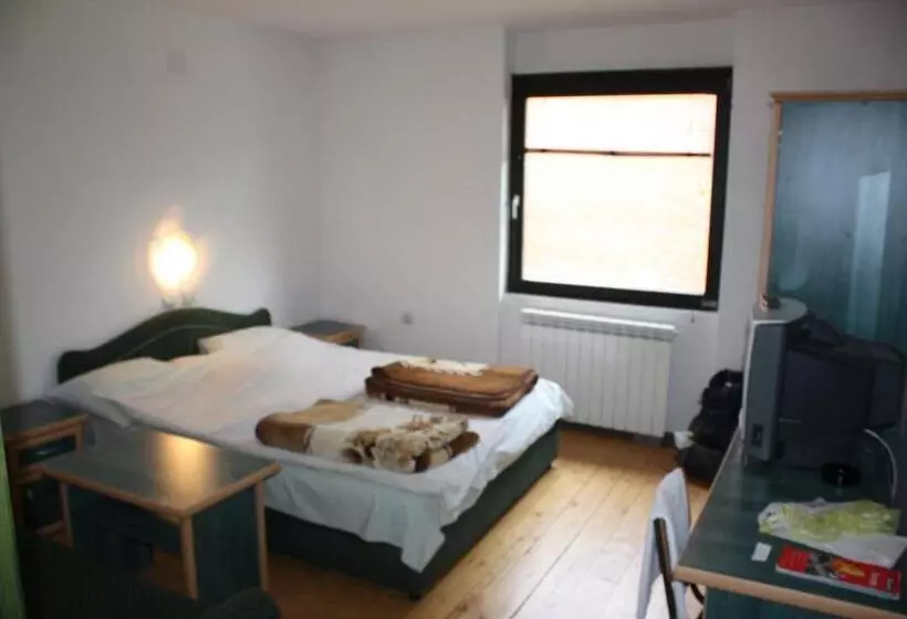 پانسیون Guesthouse Kraljica