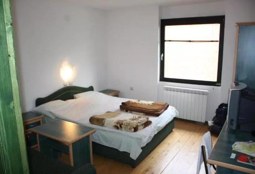 پانسیون Guesthouse Kraljica