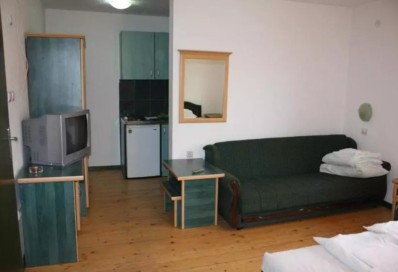پانسیون Guesthouse Kraljica