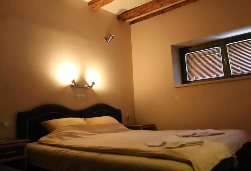 پانسیون Guesthouse Kraljica
