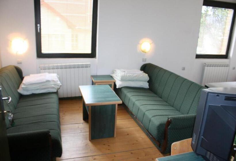 پانسیون Guesthouse Kraljica