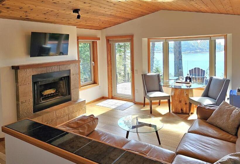 مبيت وإفطار Snug Harbour Inn