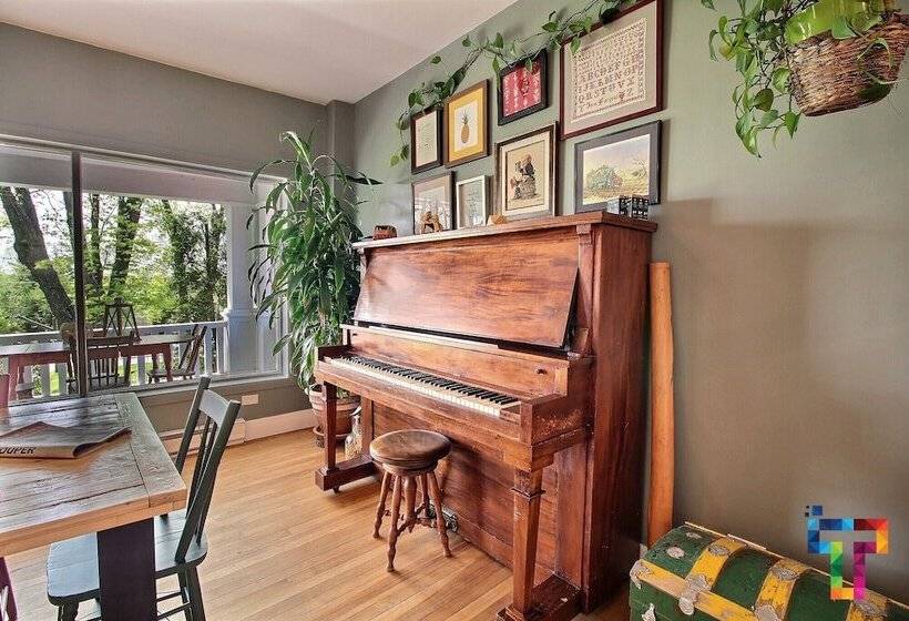 مبيت وإفطار Almatoit