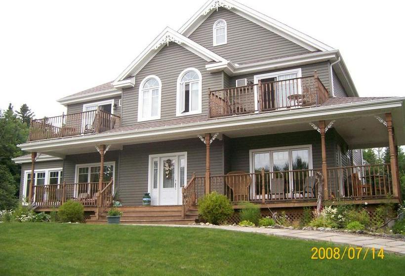 تختخواب و صبحانه Au Nidaigle