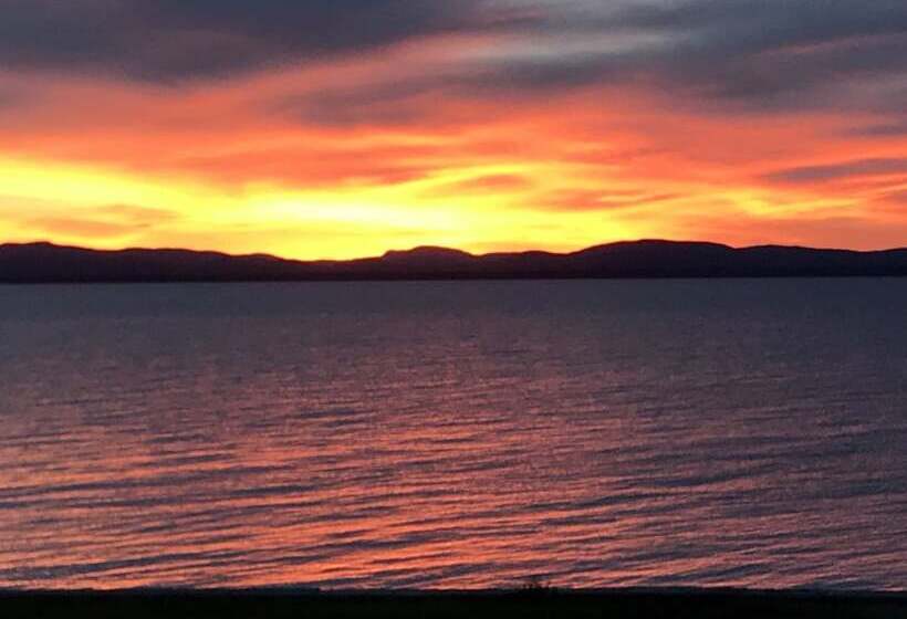 Aamiaismajoitus (B&B) Gite Chute Couette Cafe