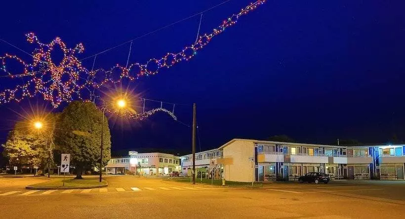 Bowmont Motel