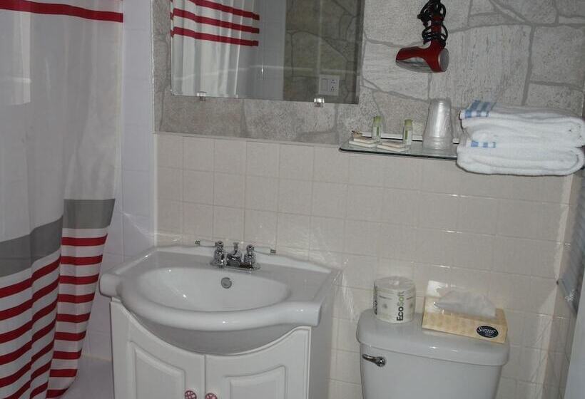 Haileybury Beach Motel