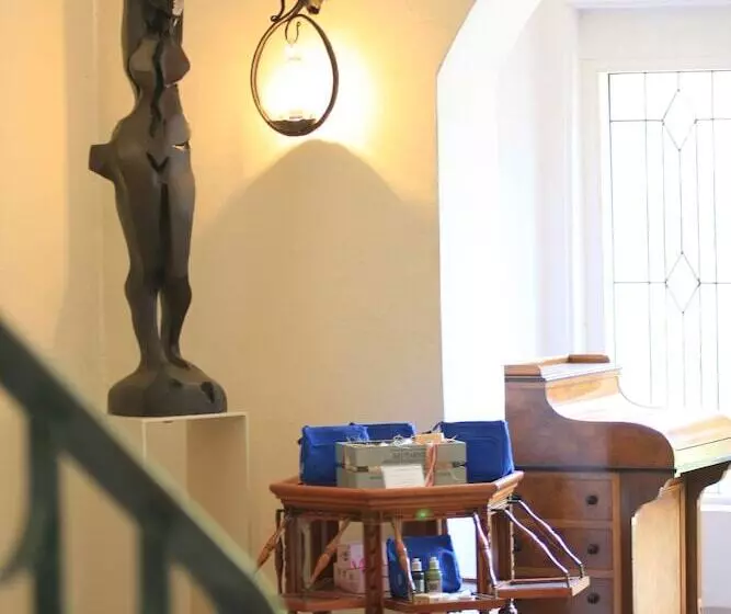 Hotelli Auberge Le Temps