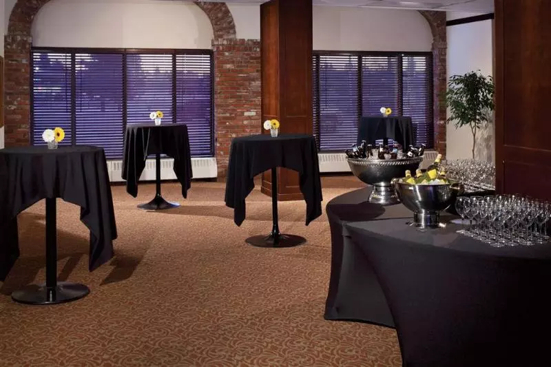 ホテル Red Deer Resort & Casino