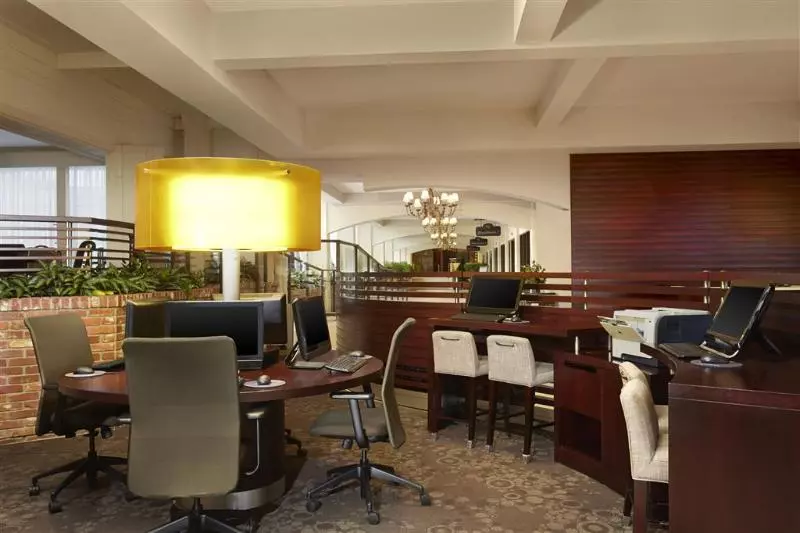 ホテル Red Deer Resort & Casino