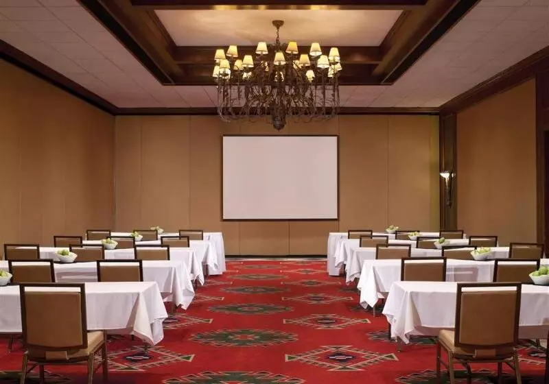 ホテル Red Deer Resort & Casino