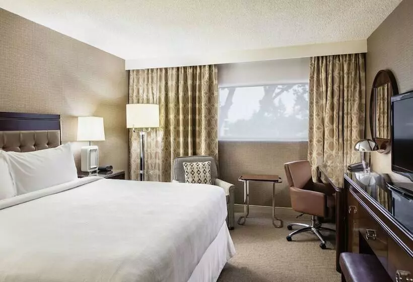 ホテル Red Deer Resort & Casino