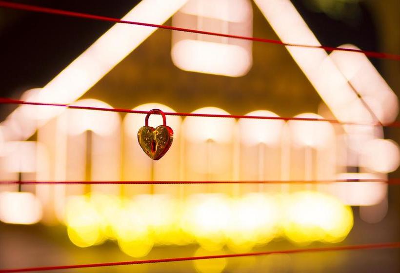 هتل Tango Kingdom