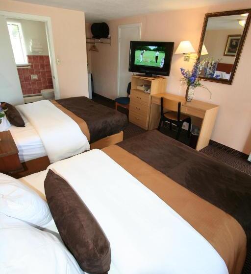 Мотель Campbellford River Inn