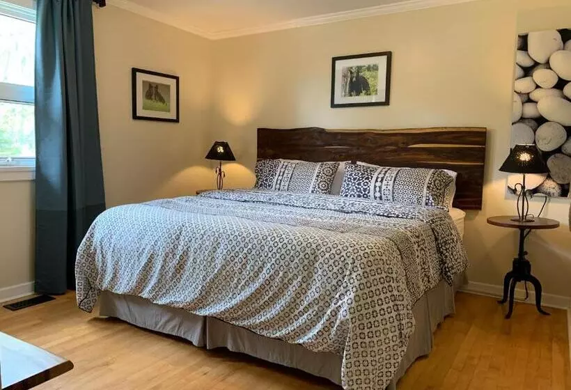 مُتل Canadian Rockies Inn Adults Only