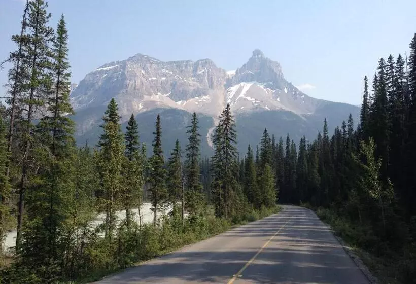 مُتل Canadian Rockies Inn Adults Only