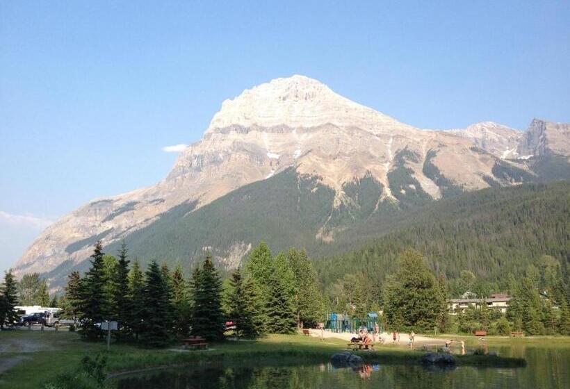 汽车旅馆 Canadian Rockies Inn Adults Only