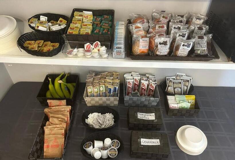 汽车旅馆  Complexe Dix80