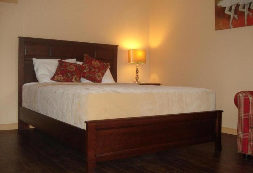 Motel La Maison De Travers