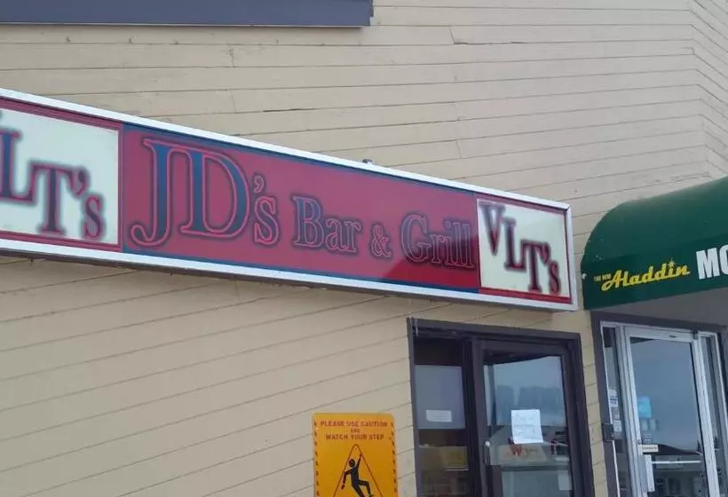 モーテル Red Deer Inn & Suites