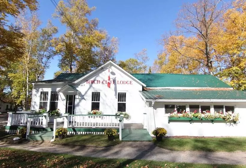 リゾートホテル Birch Cliff Lodge On Baptiste Lake