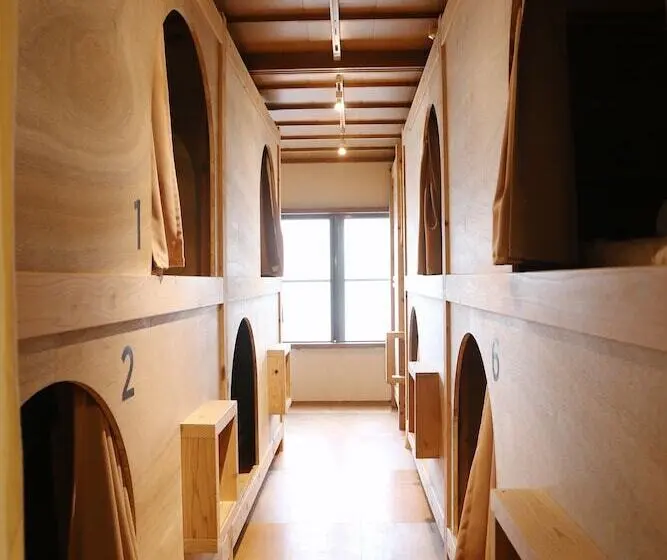 Y Pub & Hostel Tottori