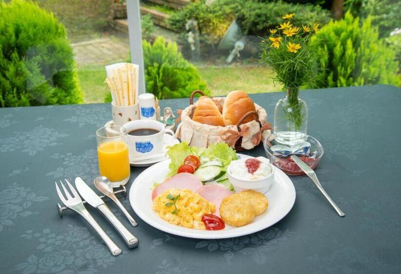 مبيت وإفطار Blue Marble