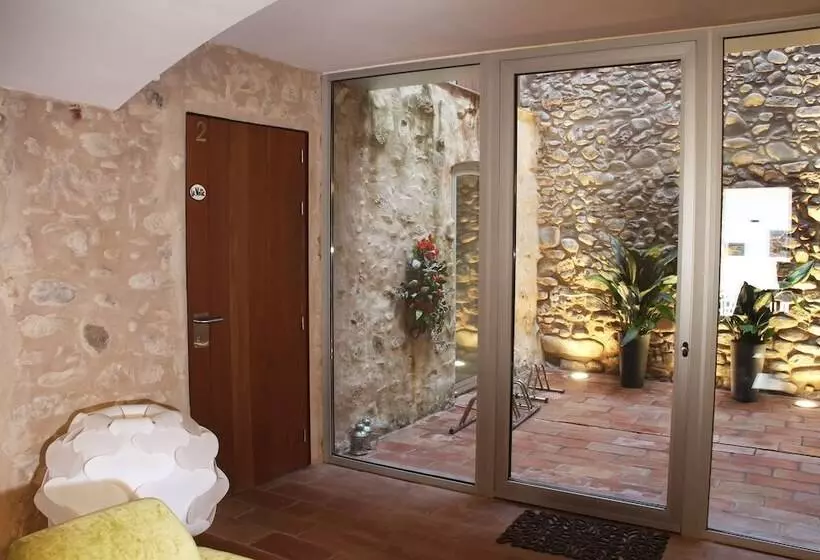 Aamiaismajoitus (B&B) Can Bo De Pau