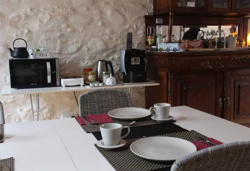 Aamiaismajoitus (B&B) Can Bo De Pau