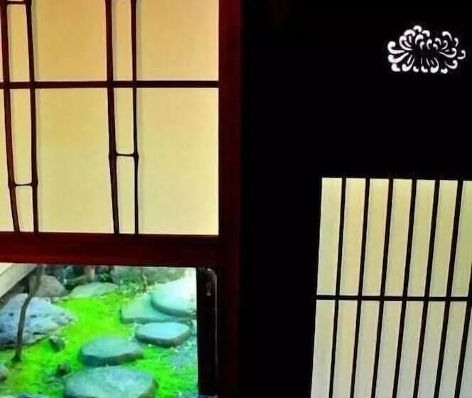 ベッドアンドブレックファースト Guesthouse Kingyoya