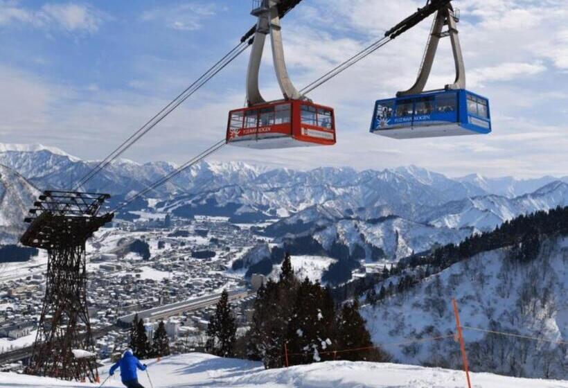 ריוקאן Shosenkaku Kagetsu