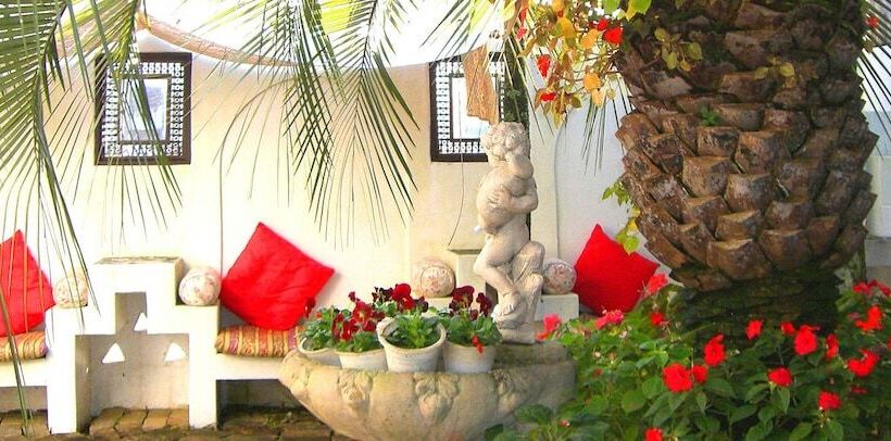 Arabianart Hotel & Gallery