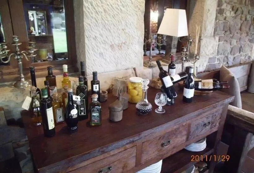 هتل Casona Los Gamonales